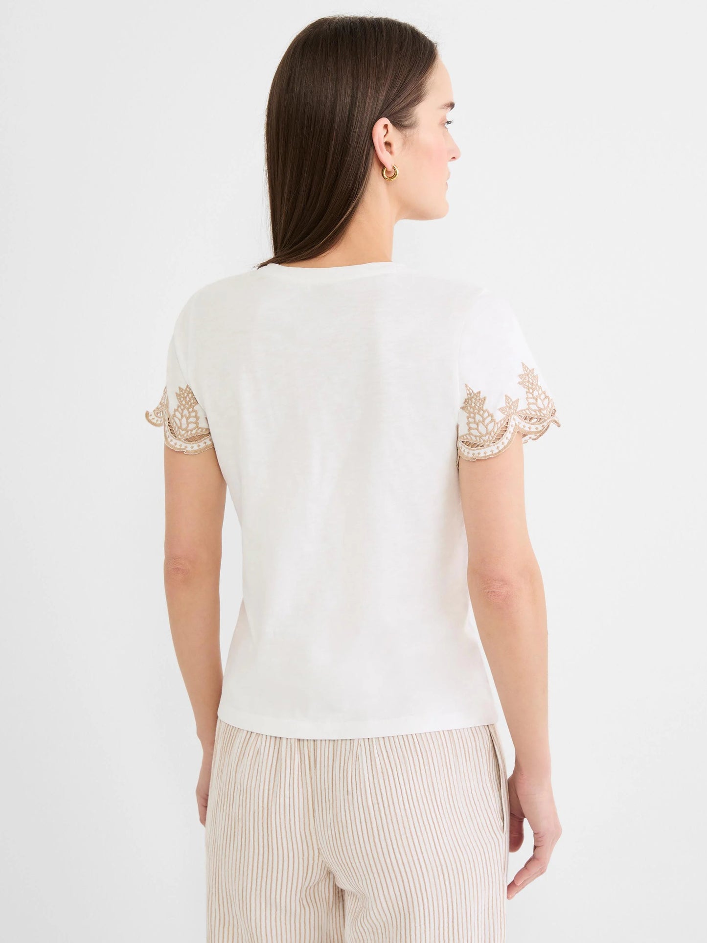 Deco Sleeve Cotton Slub Tee in white with tan eyelet sleeves, NIC AND ZOE, Women's Short Sleeve Shirts