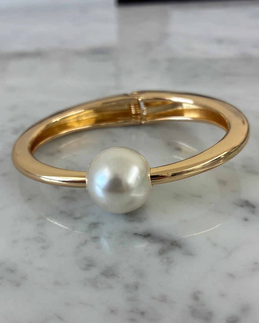 Single Pearl Hinge Bangle