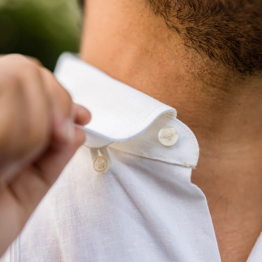 Tejas Guayabera - Flores ivory shirt collar detail with green floral geometric embroidery by TEXAS STANDARD