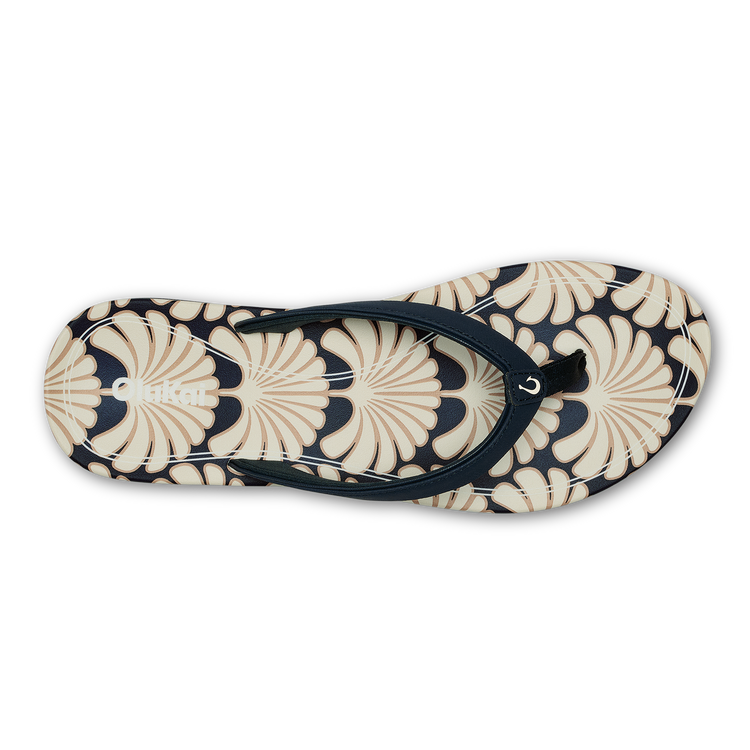 Flip-Flop: dunkelblauer Riemen mit beigem Blumenmuster und Zehensteg