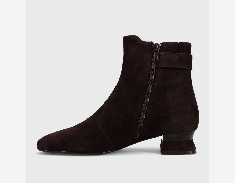 Pierot - Tmoro Suede dark brown rounded square-toe ankle boot with side zip and buckle heel