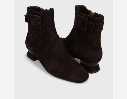 Pierot - Tmoro Suede brown rounded square-toe ankle boot with side zip and buckle heel