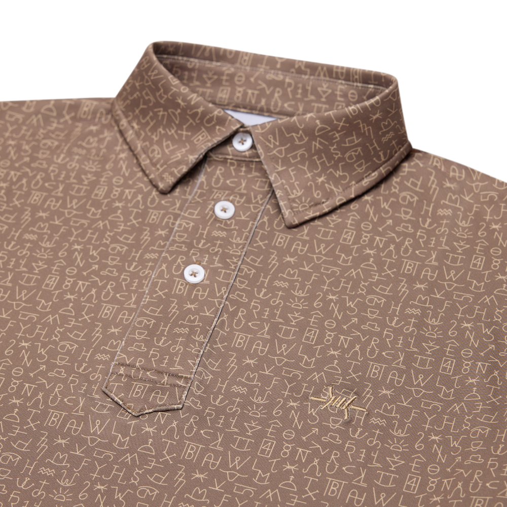 Traditional polo in iron, collar and two-button placket with repeating pattern