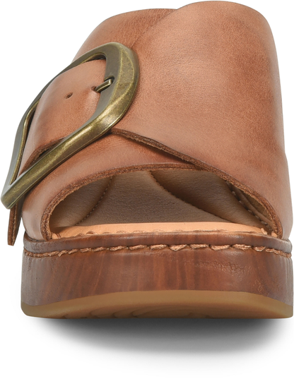 Bangle slide in brown full-grain leather with brass buckle and woodgrain-inspired platform by BORN
