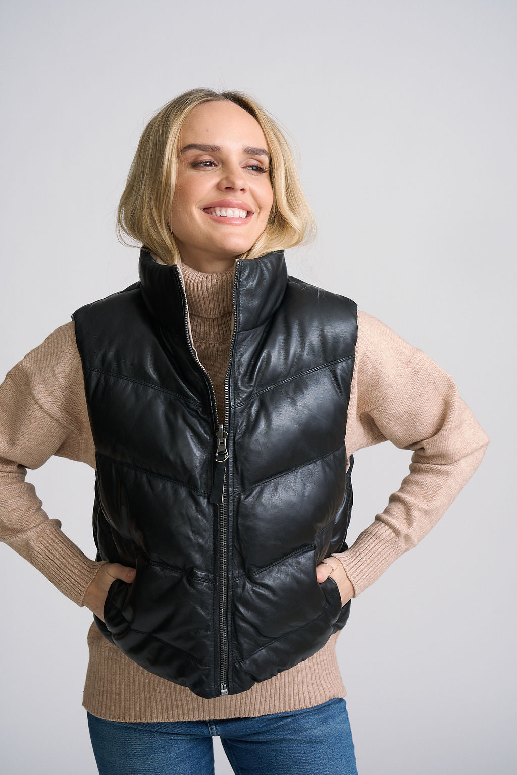 Ellen OS Leather Vest - Reversible