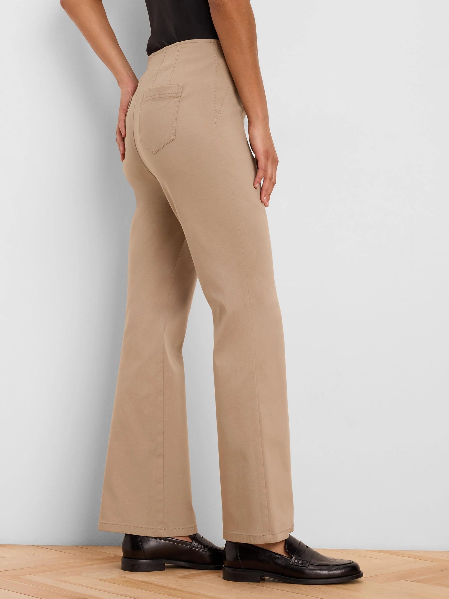 Berkeley Boot Wonderstretch Pant in beige stretch fabric by NIC AND ZOE, Women's Pants collection