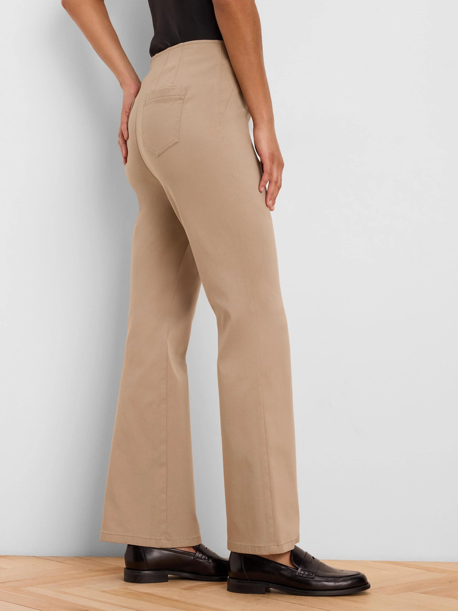 Berkeley Boot Wonderstretch Pant in beige stretch fabric by NIC AND ZOE, Women's Pants collection