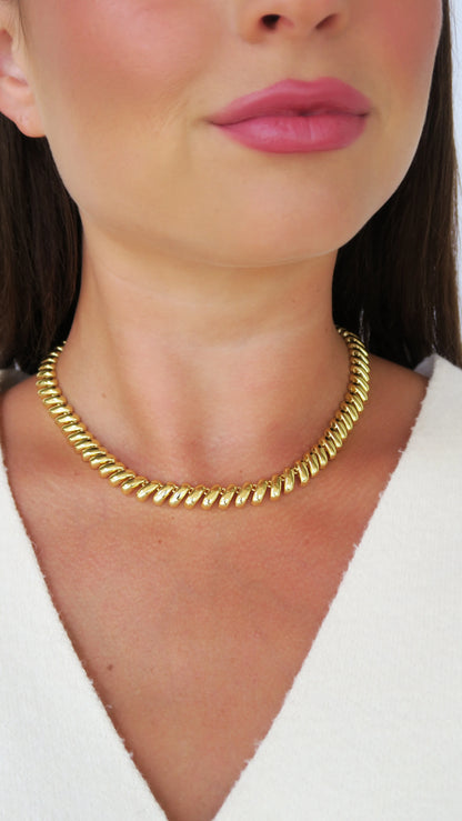 Forma Necklace