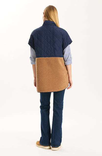 Cassidy Quilted Shearling Vest - Iced Coffee/Midnight Navy