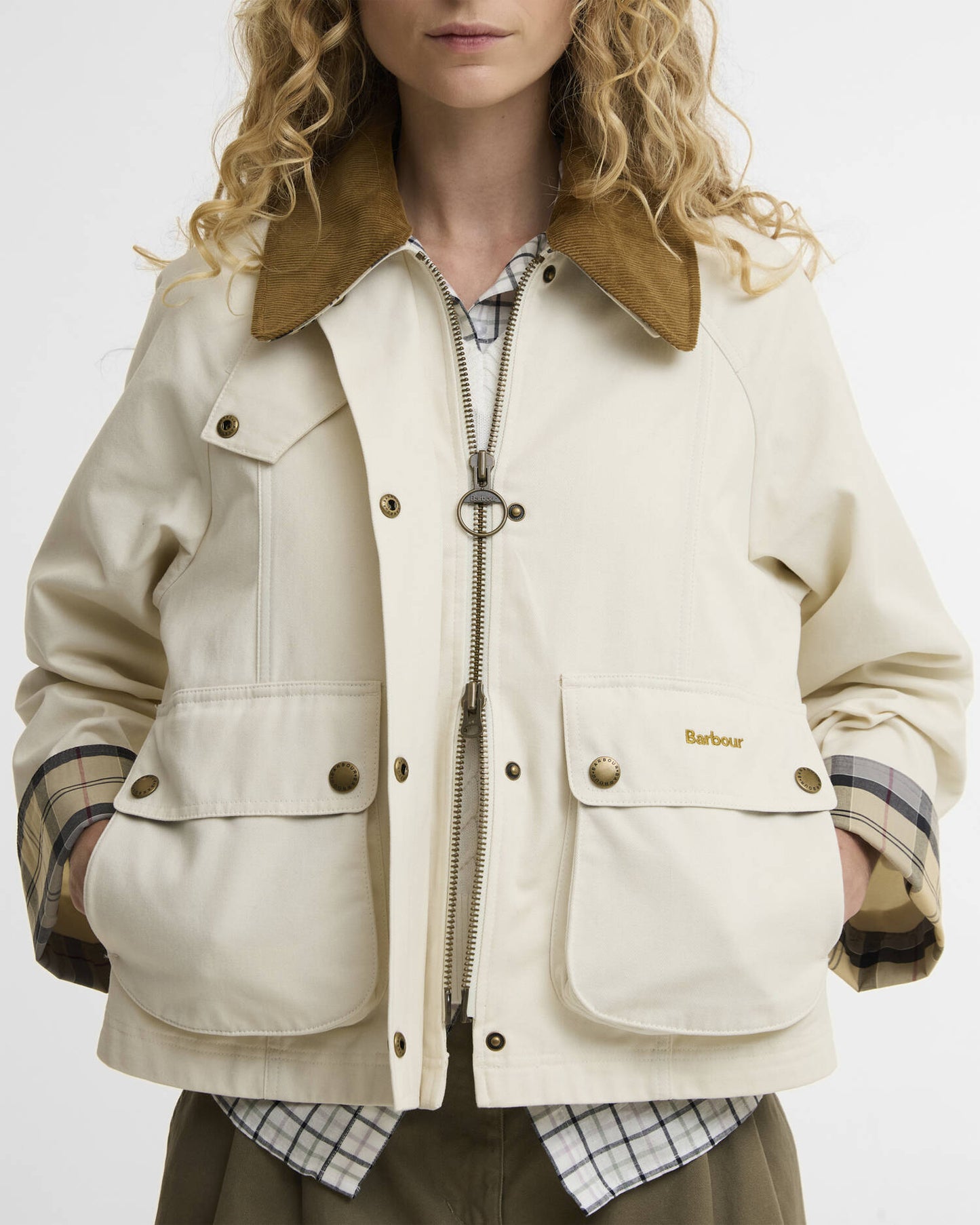 Cropped Beadnell Casual Jacket in beige cotton with cord collar and tartan cuffs by BARBOUR INC.