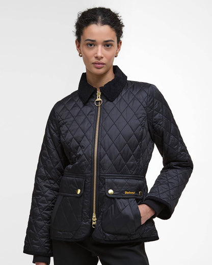 Fitted Beadnell Quilted Jacket - Black/Classic