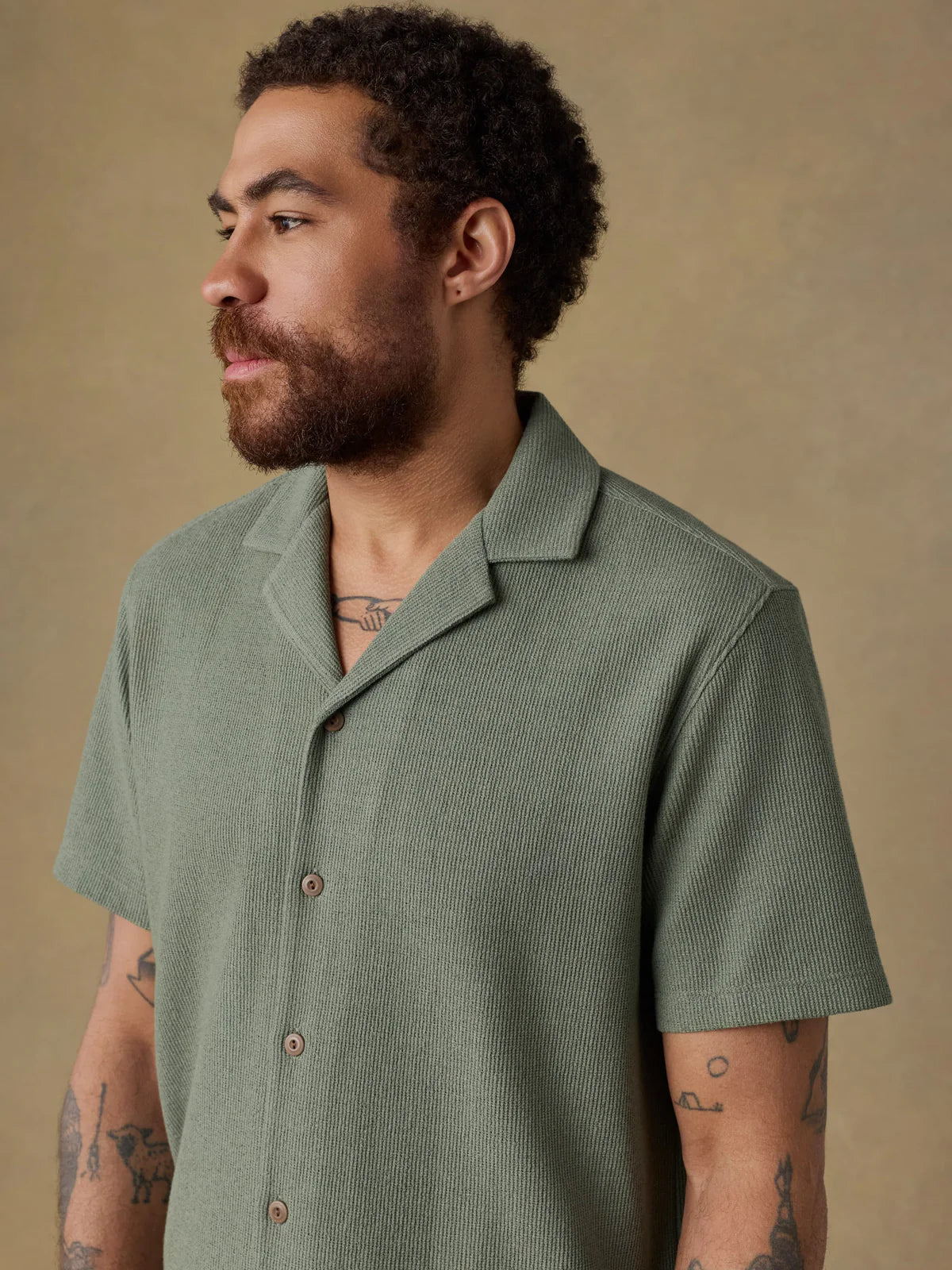 SS Oasis Camp Shirt - Faded Spruce, textured green jacquard knit from Faherty, Men's Short Sleeve Shirts