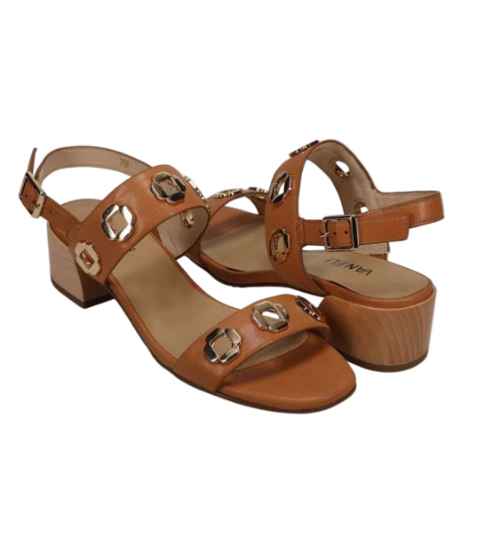 Cris - Almond Cyrene brown leather sandal with metal accents and wood-look block heel VANELI HCO