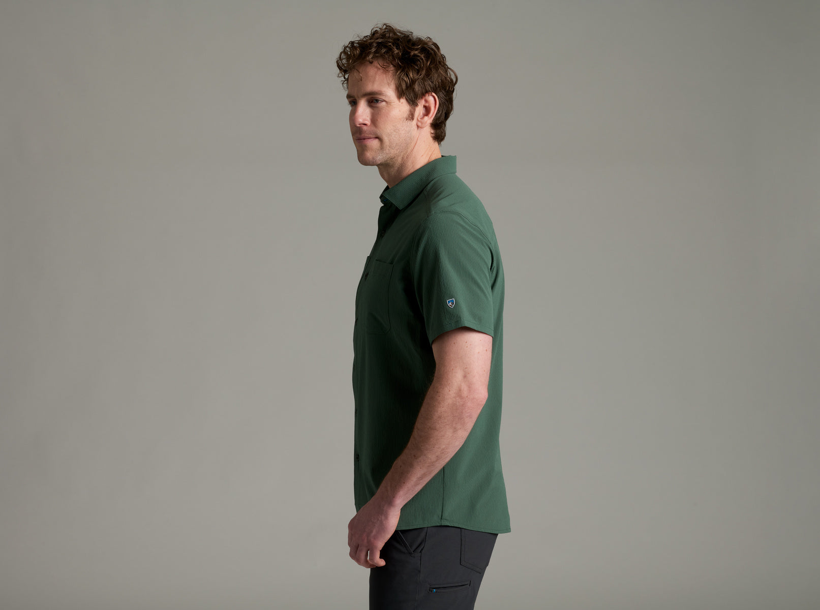 Edge SS men's short sleeve shirt in green with stretch fabric, UV protection, and moisture wicking