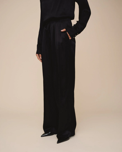 EASY PLEATED WIDE LEG PANT - BLACK