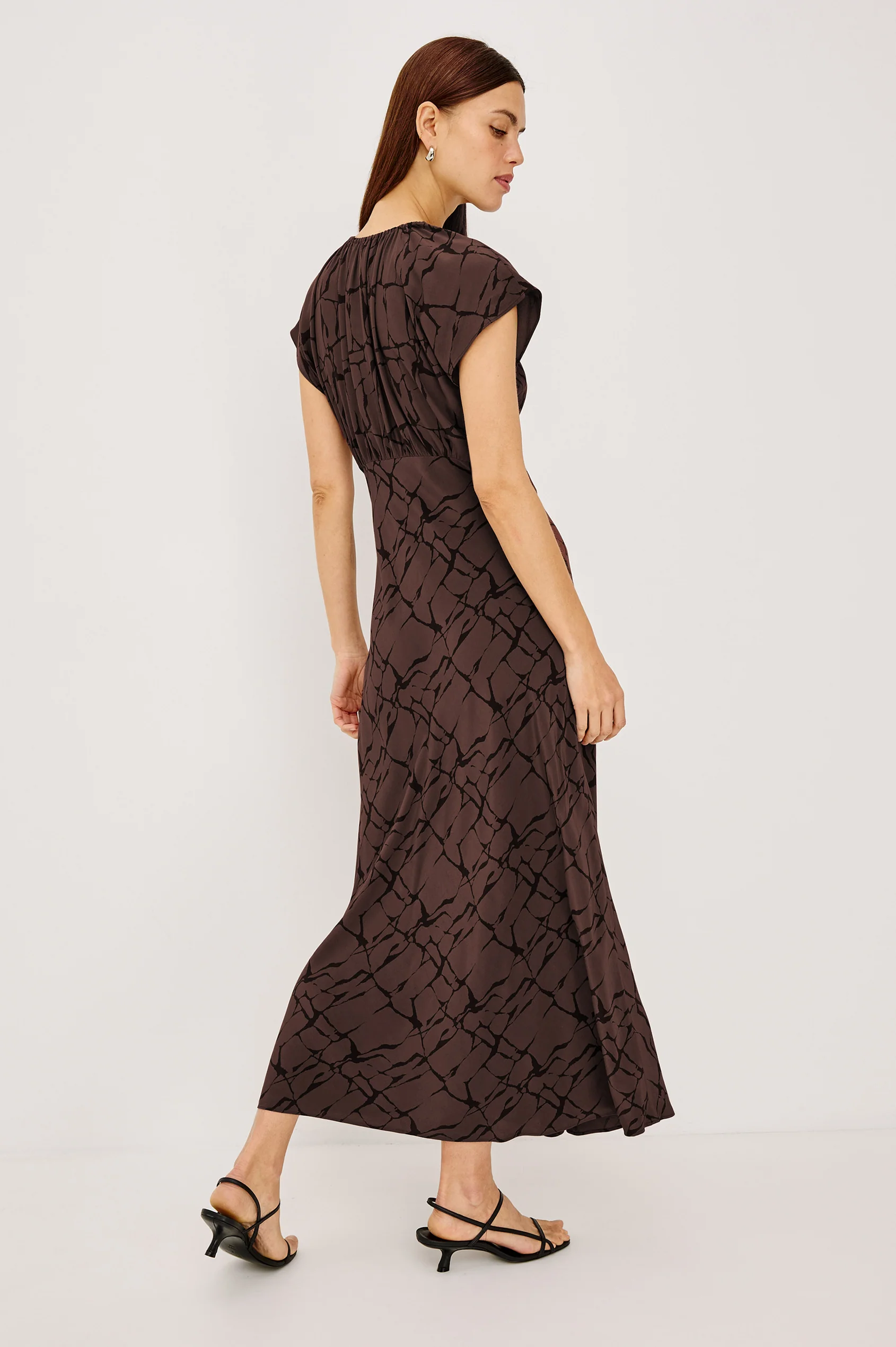 Kourt - Brown Obsidian RAILS women's brown geometric crepe midi dress