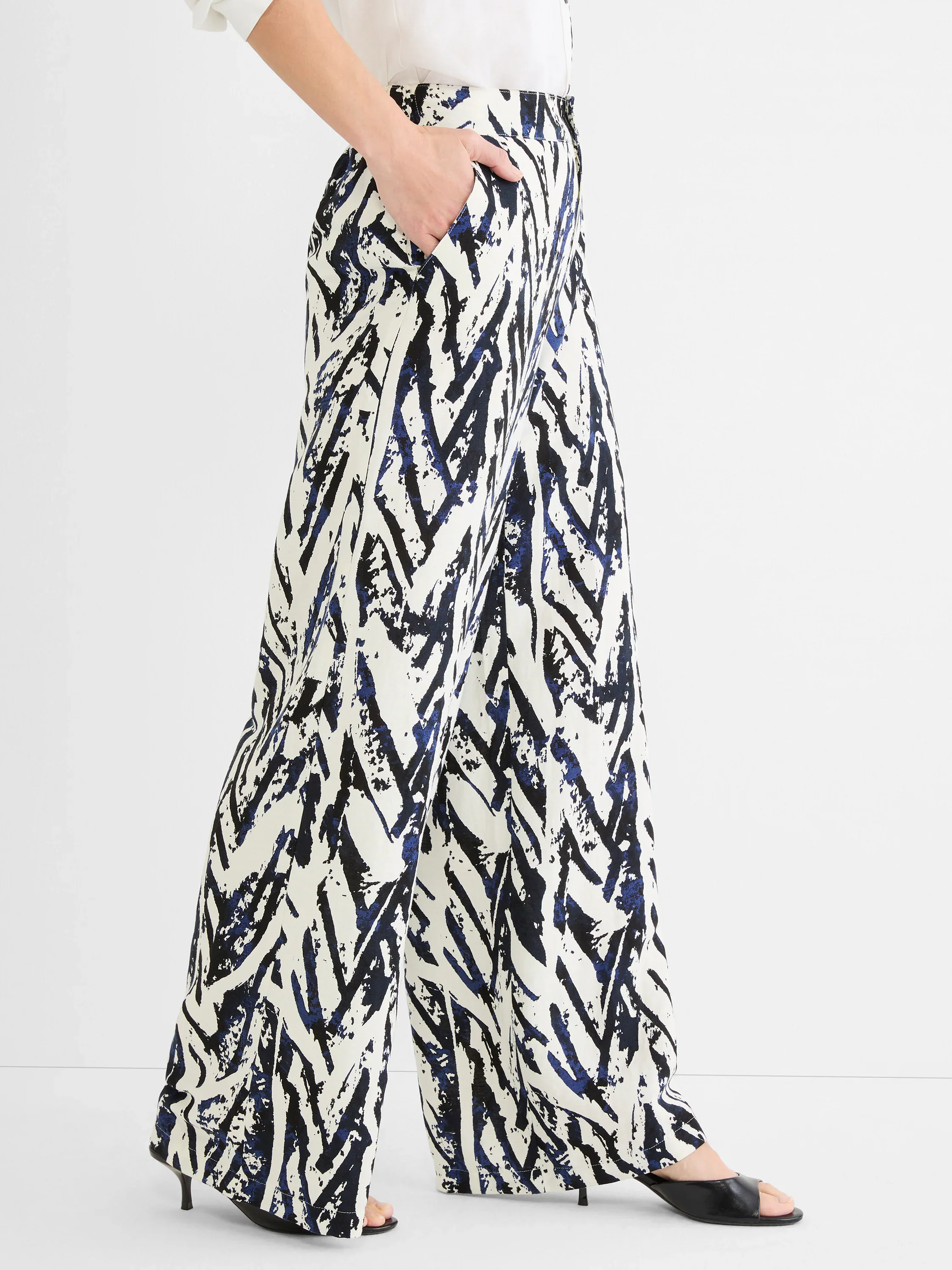 31" Indigo Crosshatch Linen Wide Leg Pant in multicolor with abstract brushstroke pattern by NIC AND ZOE