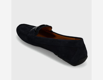 Aiker - Navy Suede glove leather moccasin with chain detail and rubber driving sole by VANELI