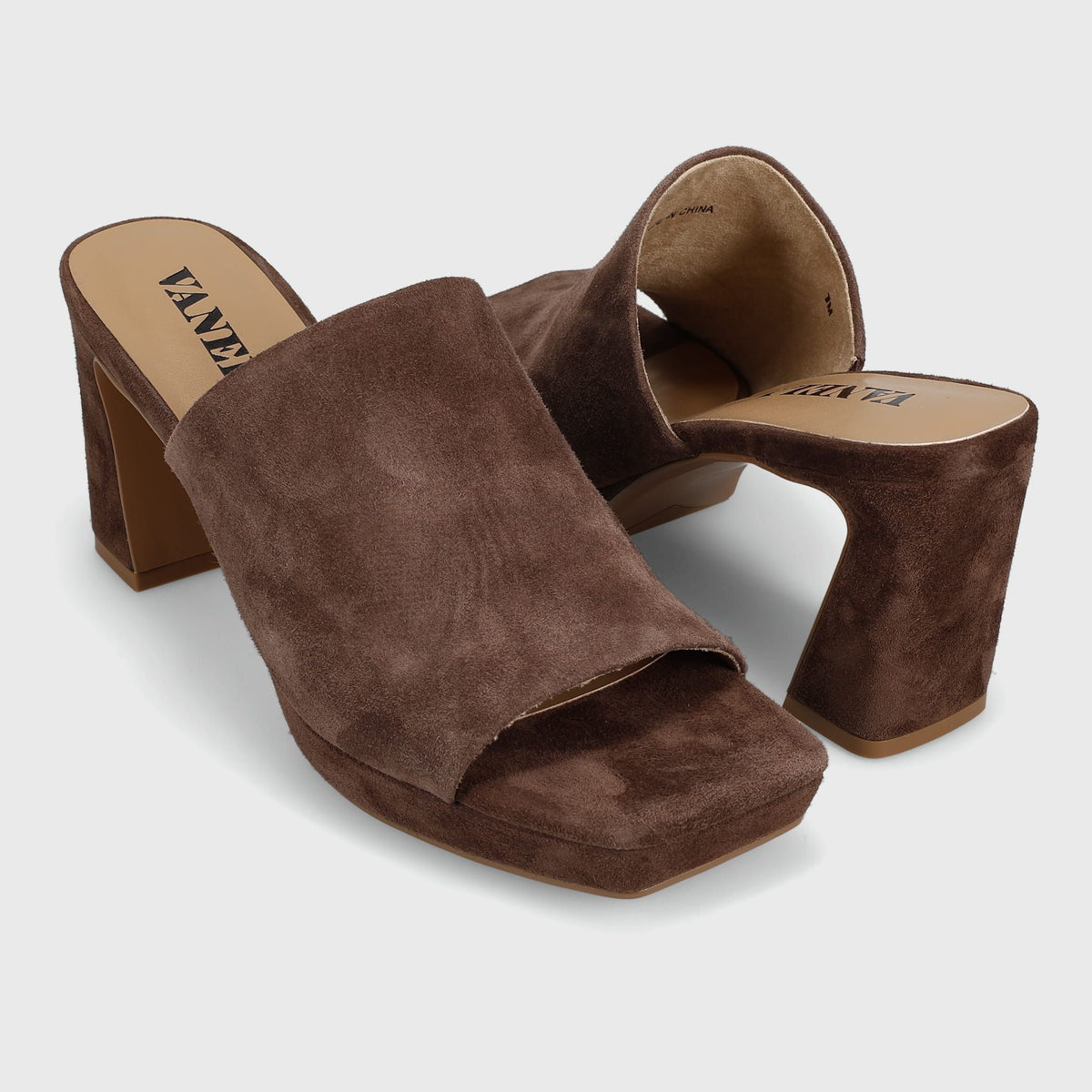 Mantie - Brunette Suede