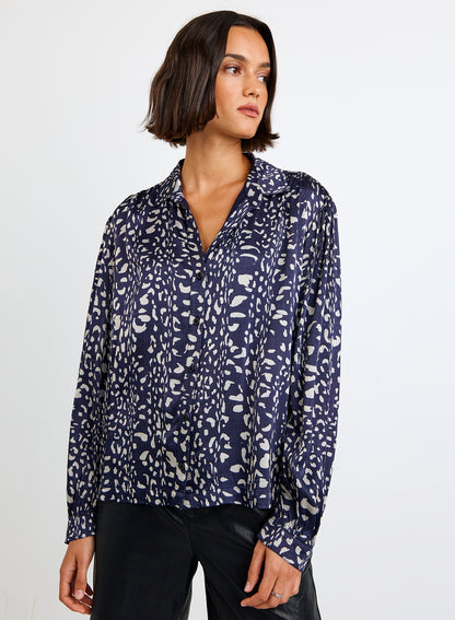 L/S Shirred Shoulder Button Down