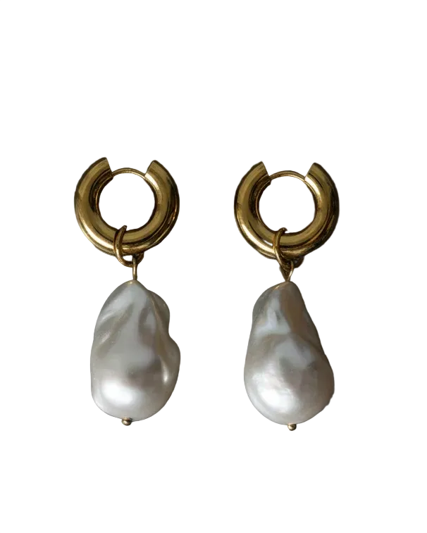 Gold Huggie Earring w/ Pearl Dangle