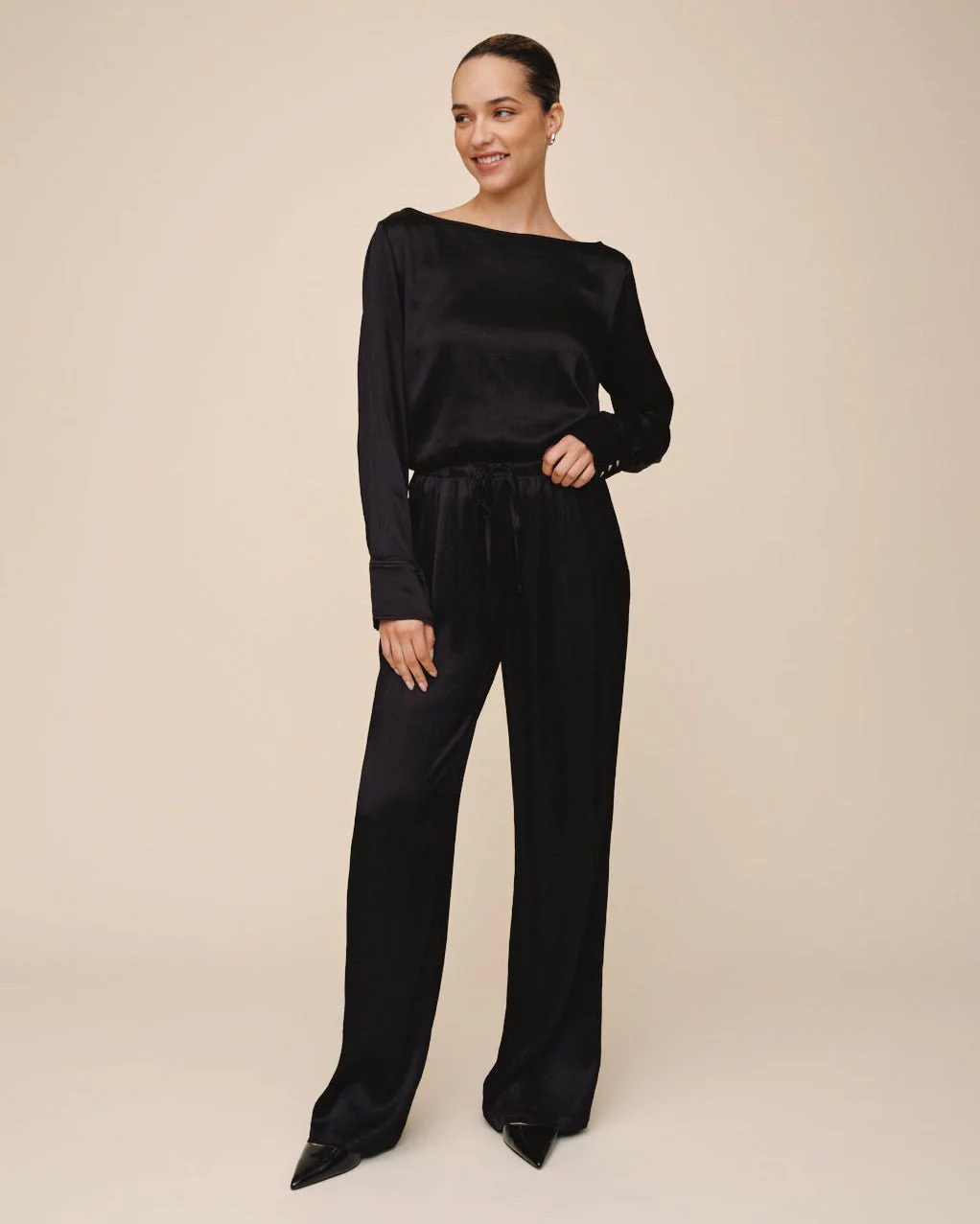 EASY PLEATED WIDE LEG PANT - BLACK