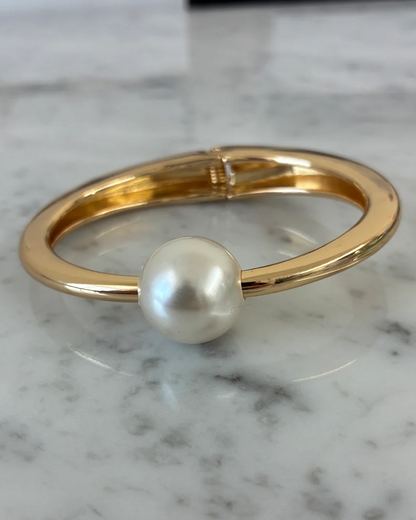 Single Pearl Hinge Bangle