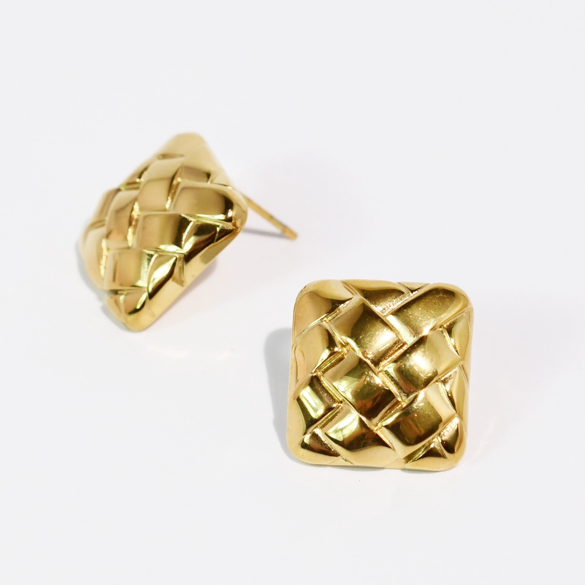 Woven Crush Stud