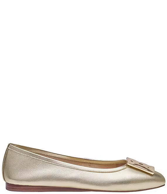 Claire Ornamental Flat