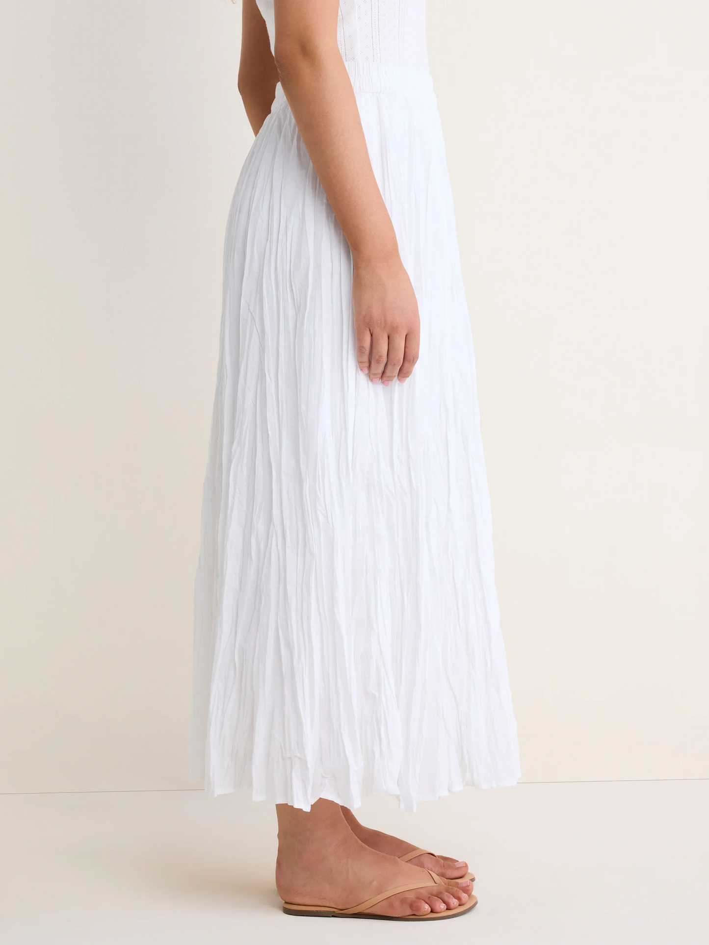Cotton Crinkle Skirt in white and beige crinkled cotton cambric by NIC AND ZOE, Fredericksburg boutique
