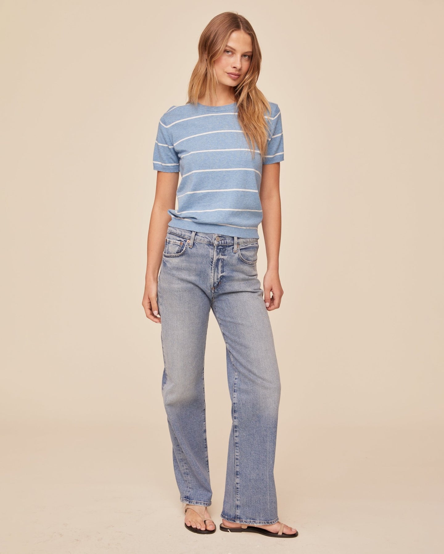 Short Sleeve Crew Neck Knit Top