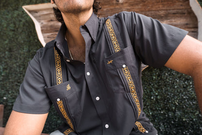 Guayabera Libre - Shiner