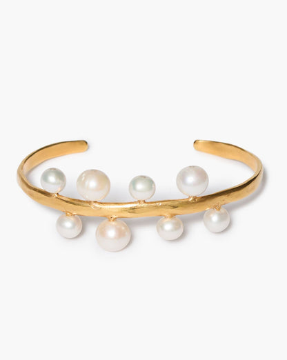 Bgz-6399 gold plated brass cuff bracelet with freshwater pearls, Women's Jewelry, HCO by CHAN LUU