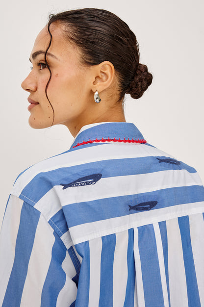 Elsa - Dolce Vita Embroidery striped shirt with blue and white stripes and whale embroidery by RAILS
