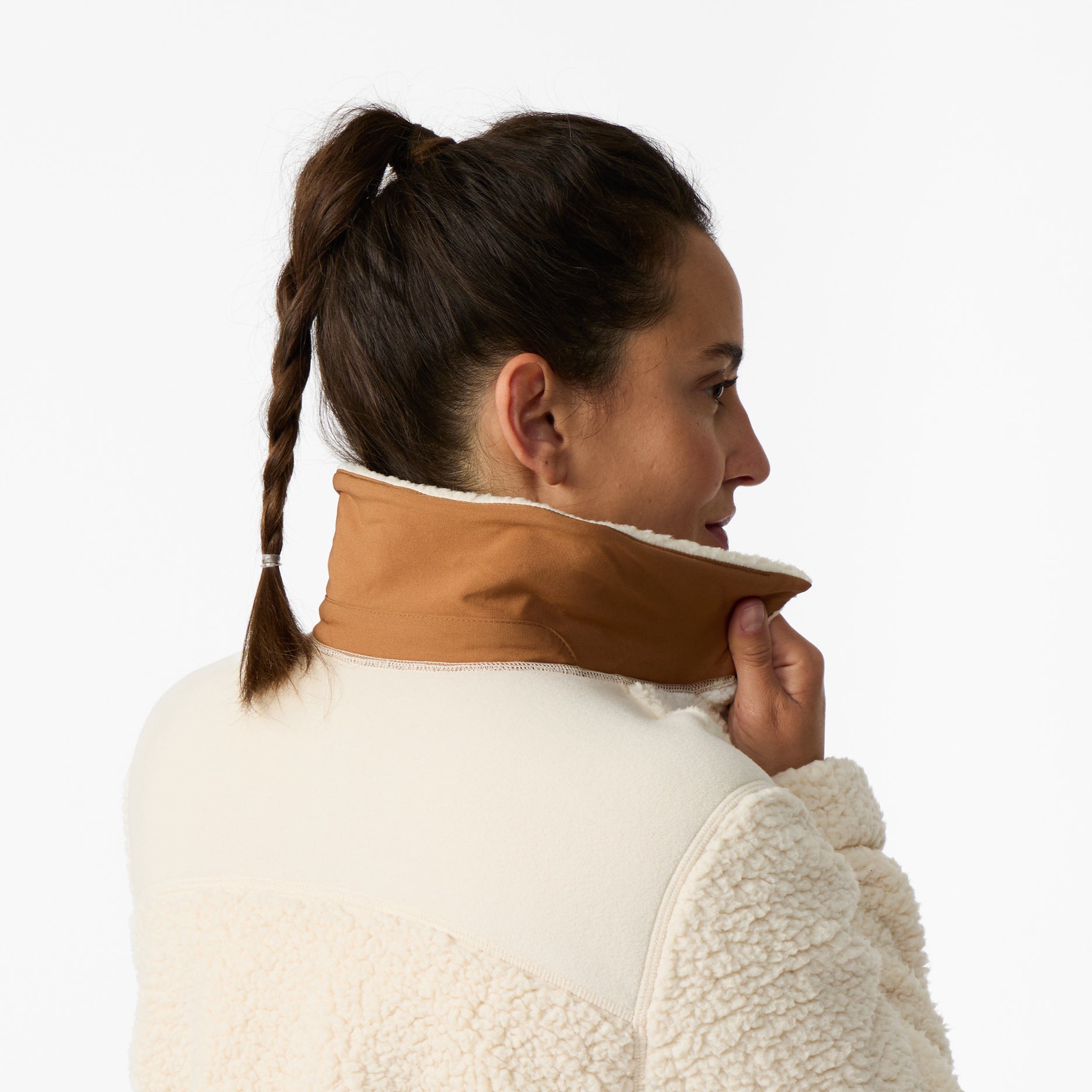 Womem's Palisades Shacket by ROYAL ROBBINS, beige fleece jacket with high collar